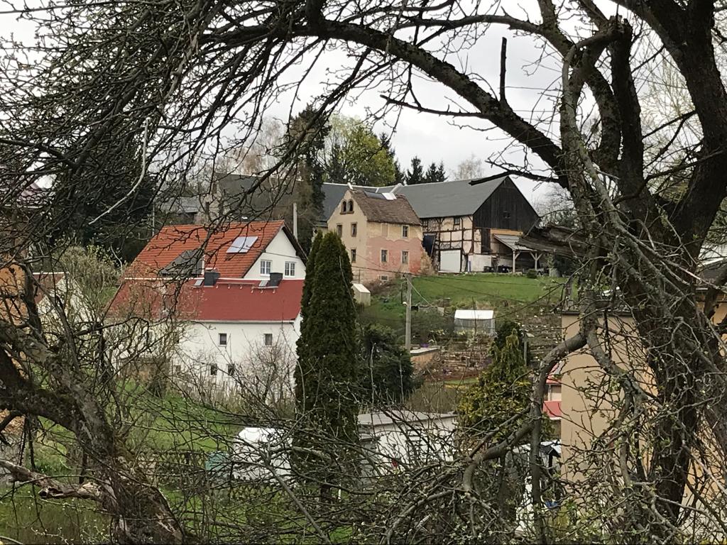 Frühling in Börnchen, Blick auf das Dorf.